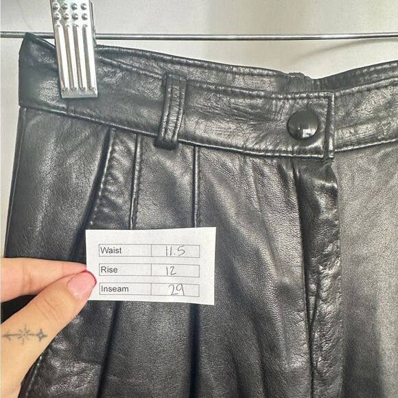 Danier Leather Pants Black - Picture 7 of 7